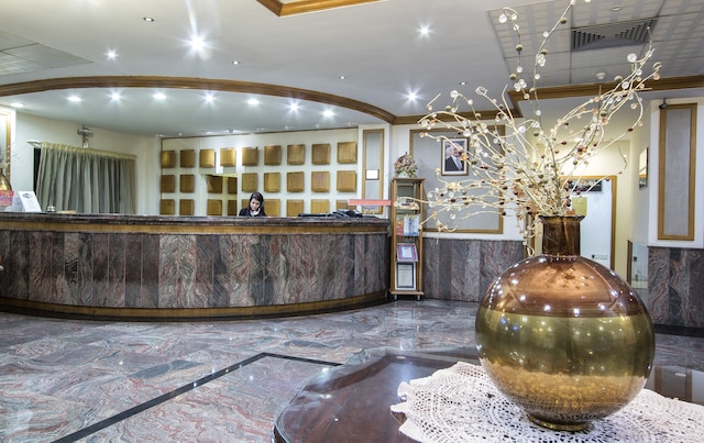 カニフォー ホテル