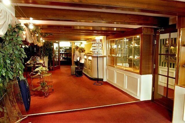 レンブラントプレイン ホテル