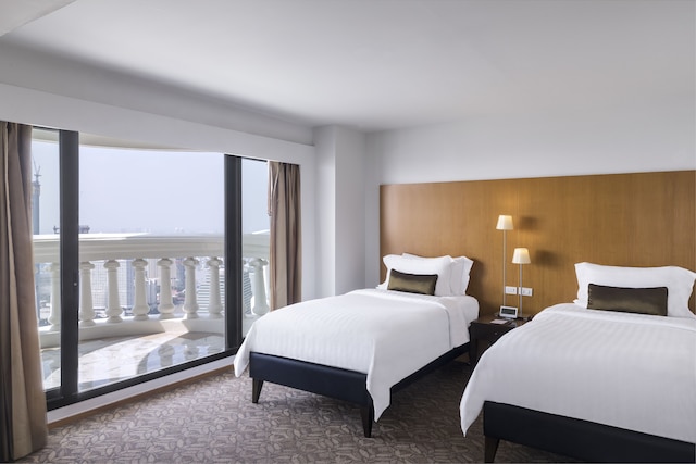 ルブアステートタワー