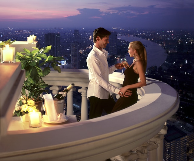 ルブアステートタワー