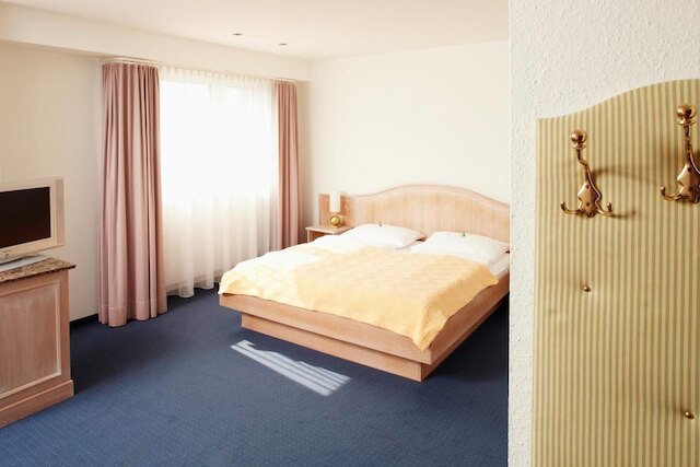 アマデオ ホテル シャッフェンラス