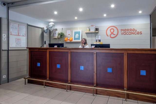 ピエール & バカンス ラ ロシェル レジデンス サントル