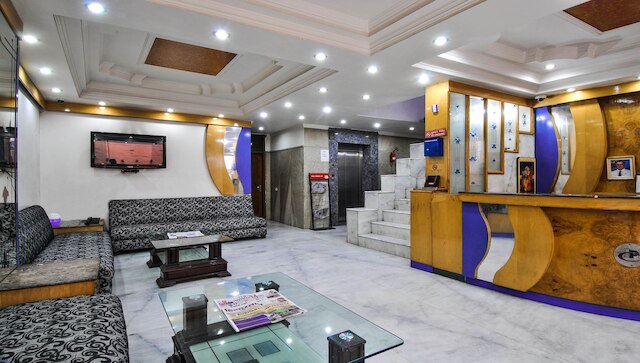 ホテル チャンド パレス