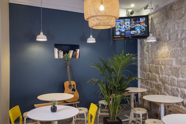 ル レジェント モンマルトル バイ ヒホフォストテルズ