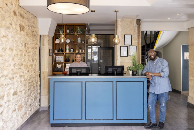 ル レジェント モンマルトル バイ ヒホフォストテルズ