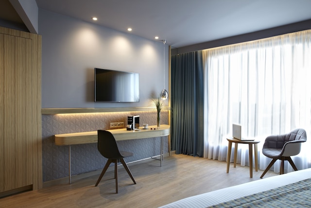 ゼウス ウィンダム グランド アテネ