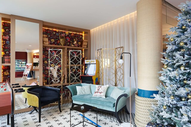 アイデン バイ  ベストウェスタン パリ ロワシー CDG