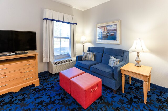 ハンプトン イン & スイーツ ジャクソンビル ディアーウッド パーク