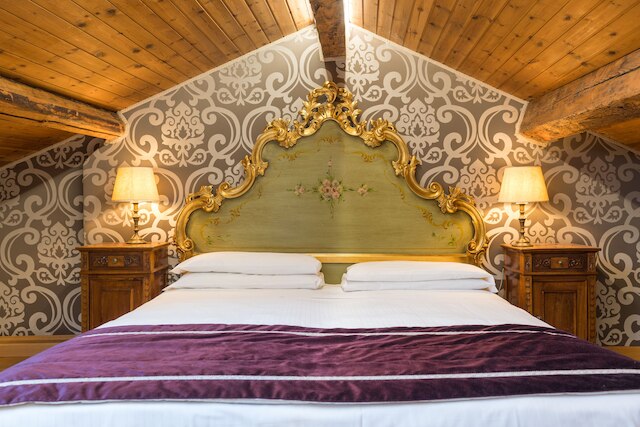 ホテル カサ ニコロ プリウリ