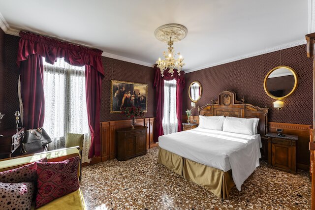 ホテル カサ ニコロ プリウリ