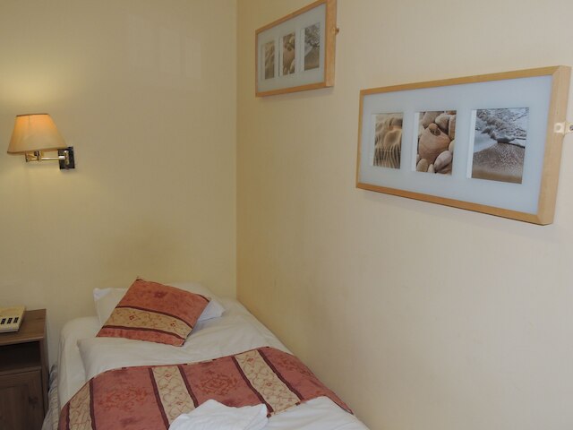 ドルフィン ホテル