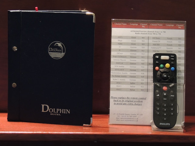 ドルフィン ホテル