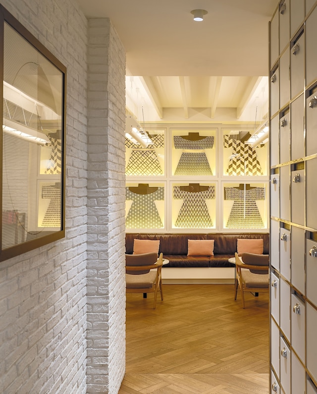 H10 ウニベルシタ ホテル