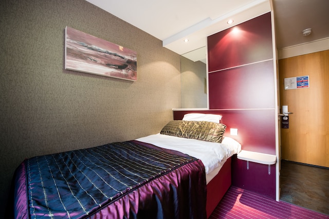 ペンデュラム ホテル