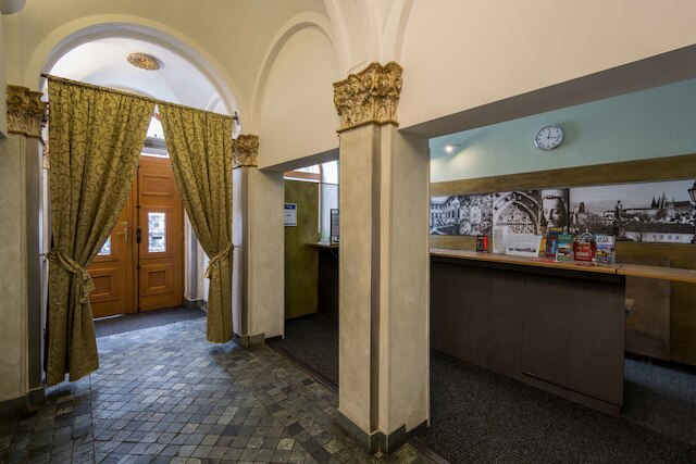 ホテル スペリオール プラハ