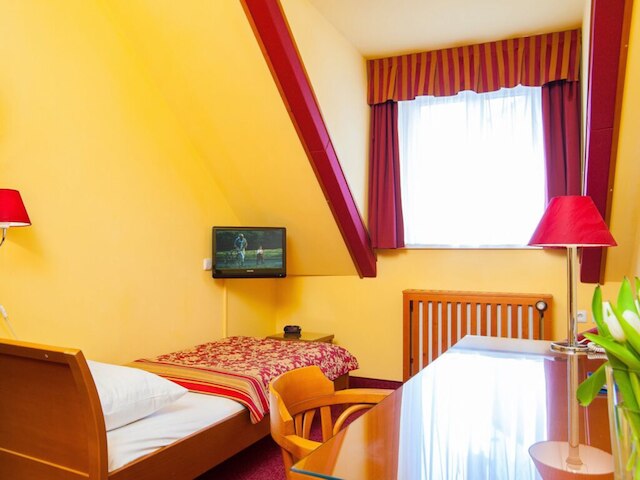 クロイスター イン