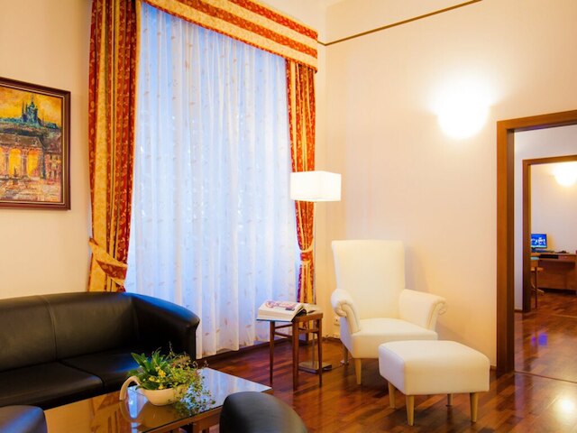 クロイスター イン