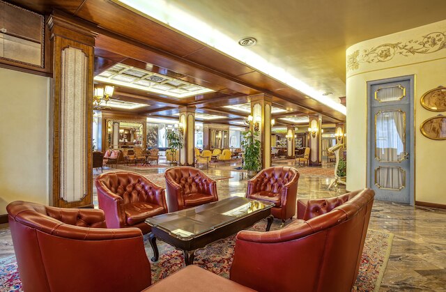 ホテル アバノ リッツ