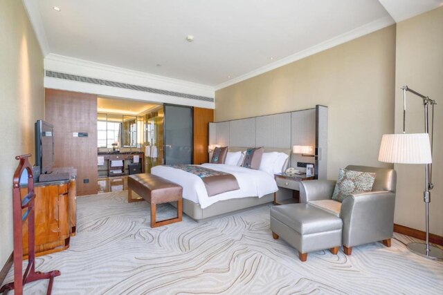 杭州 ソフィテル ウエストレイク (杭州索菲特西湖大酒店)