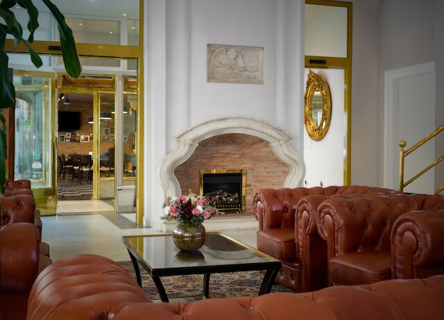 ホテルボローニャ