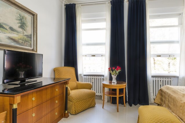 ホテルボローニャ