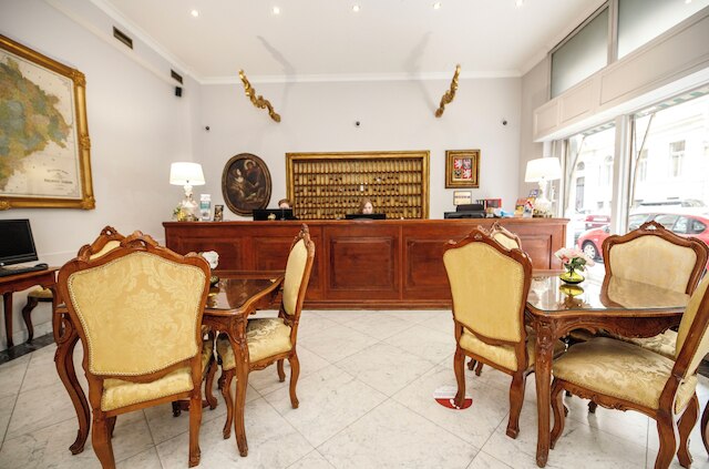 ホテルボローニャ