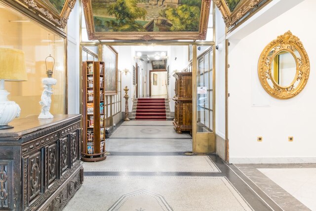 ホテルボローニャ