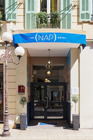 ホテル ナップ バイ ハッピーカルチャー