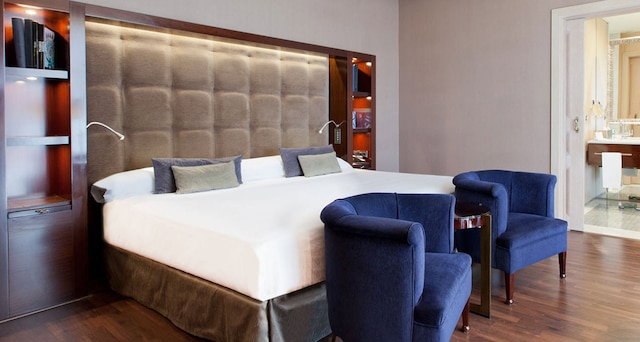 オテル カーサ フステル