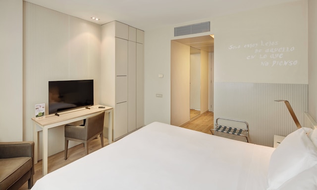 セルコテル アミスター アート ホテル