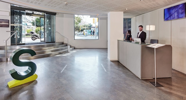 セルコテル アミスター アート ホテル