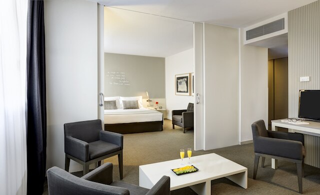 セルコテル アミスター アート ホテル