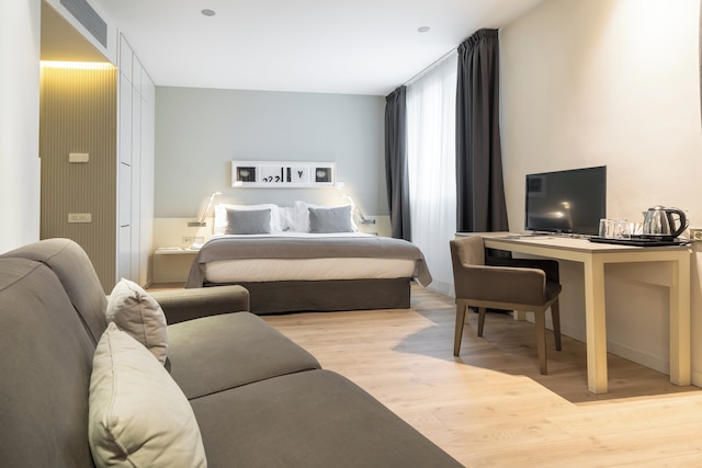 セルコテル アミスター アート ホテル