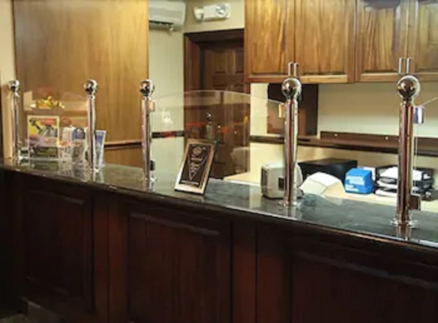 ホランド ホテル フリー パーキング ジャージー シティ