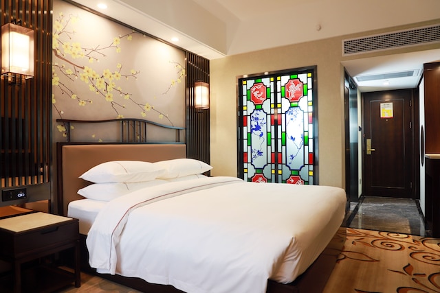 広東 ビクトリー ホテル - 広州交易会期間中はエキシビションセンターまで無料のシャトルバスを運行 (広東勝利賓館 - 广交会免费穿梭巴士至展馆)