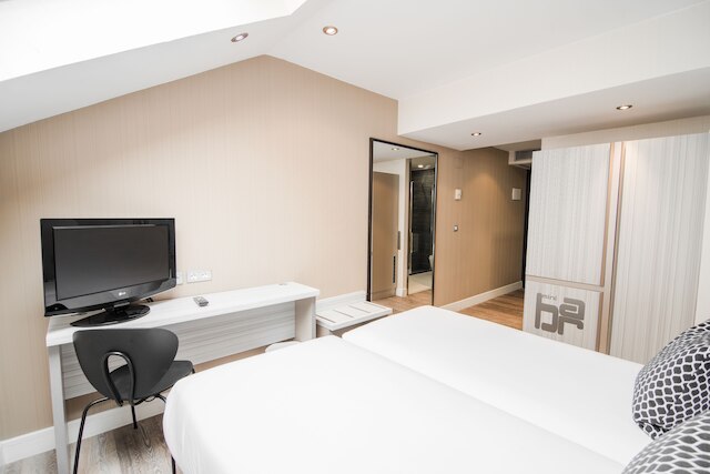 プチ パレス プエルタ デル ソル