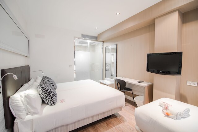 プチ パレス プエルタ デル ソル