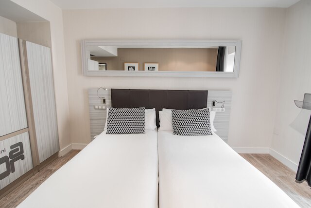 プチ パレス プエルタ デル ソル