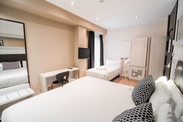 プチ パレス プエルタ デル ソル