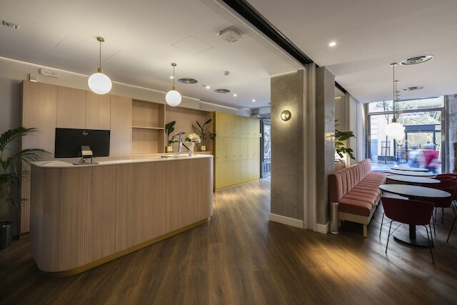 プチ パレス プエルタ デル ソル