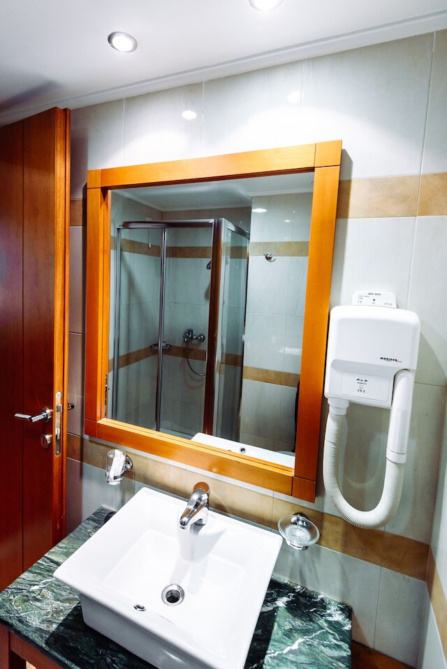 ザ アテネ ミラベッロ