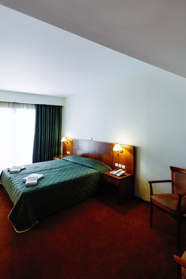 ザ アテネ ミラベッロ