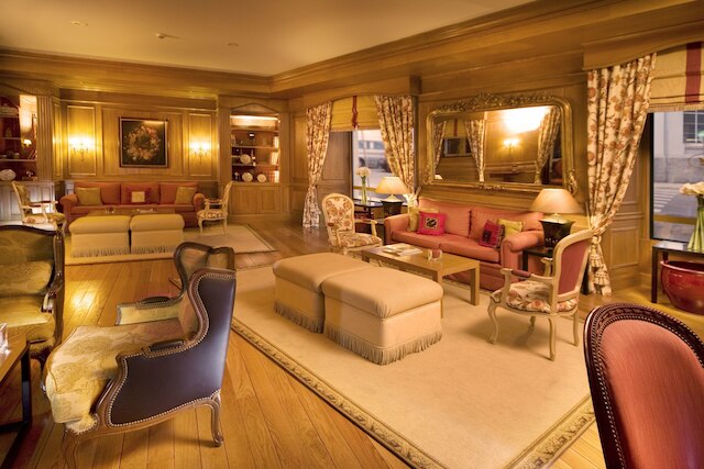 ホテル レアル パラシオ