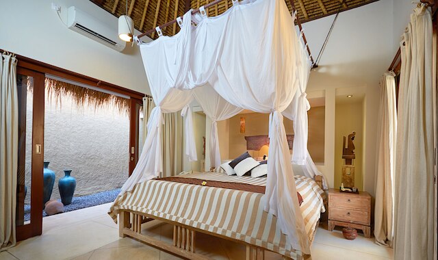 ヴィサカ サヌール バイ プリ シグネチャーズ