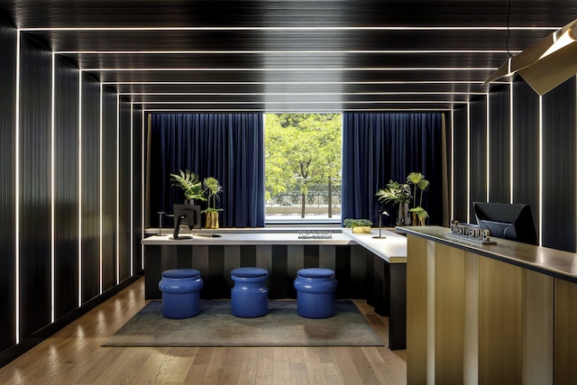 W モントリオール