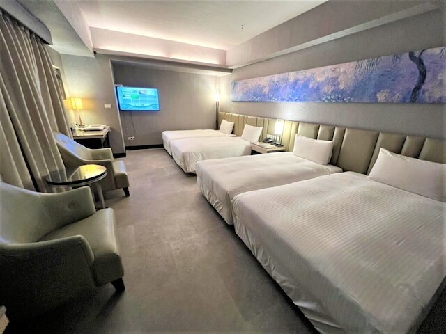 高雄 アホテル (高雄信宗大飯店)