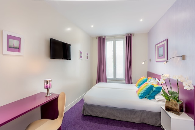 ポルト ドゥ ベルサイユ ホテル