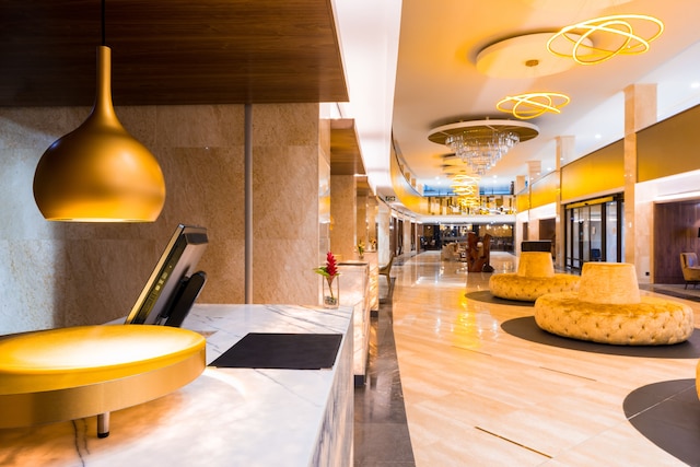 ホテル 2 フェブリエ ロメ