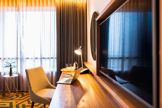 ホテル 2 フェブリエ ロメ