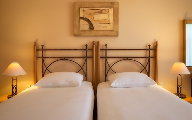 ヴェルディ セント ジョージズ ベイ マリーナ